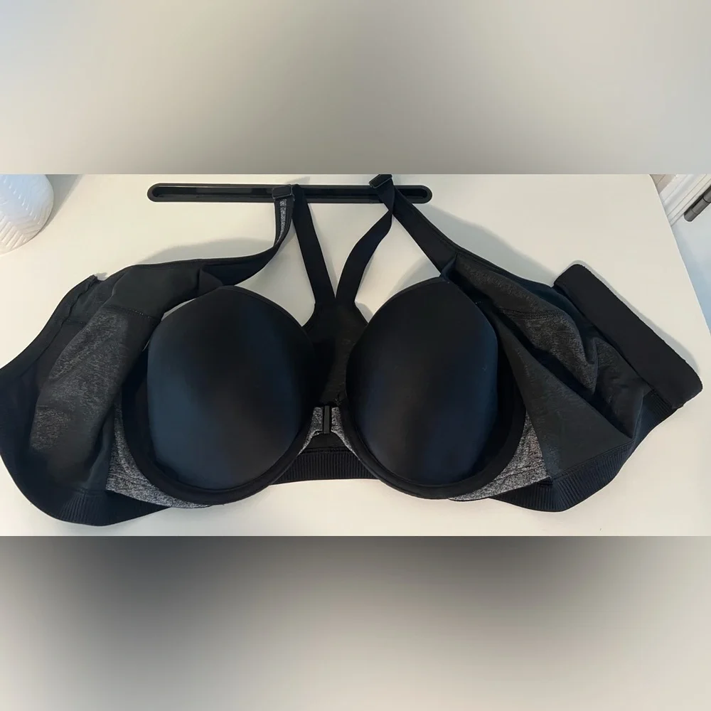 Victoria's Secret Sport Gray & Black Front Zip Sports Bra with Underwire